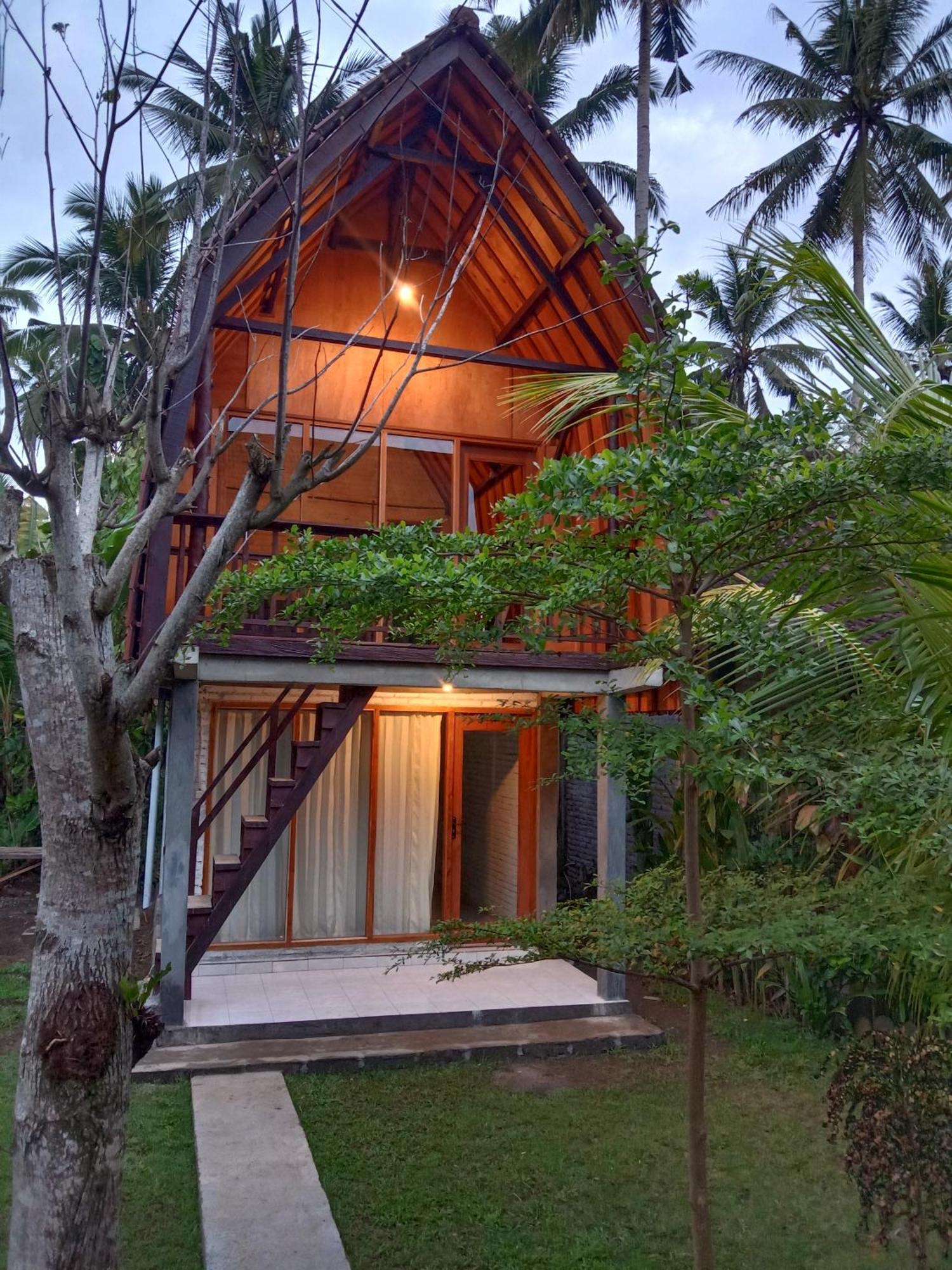 Jungle House - Surf & Stay Pulukan Εξωτερικό φωτογραφία