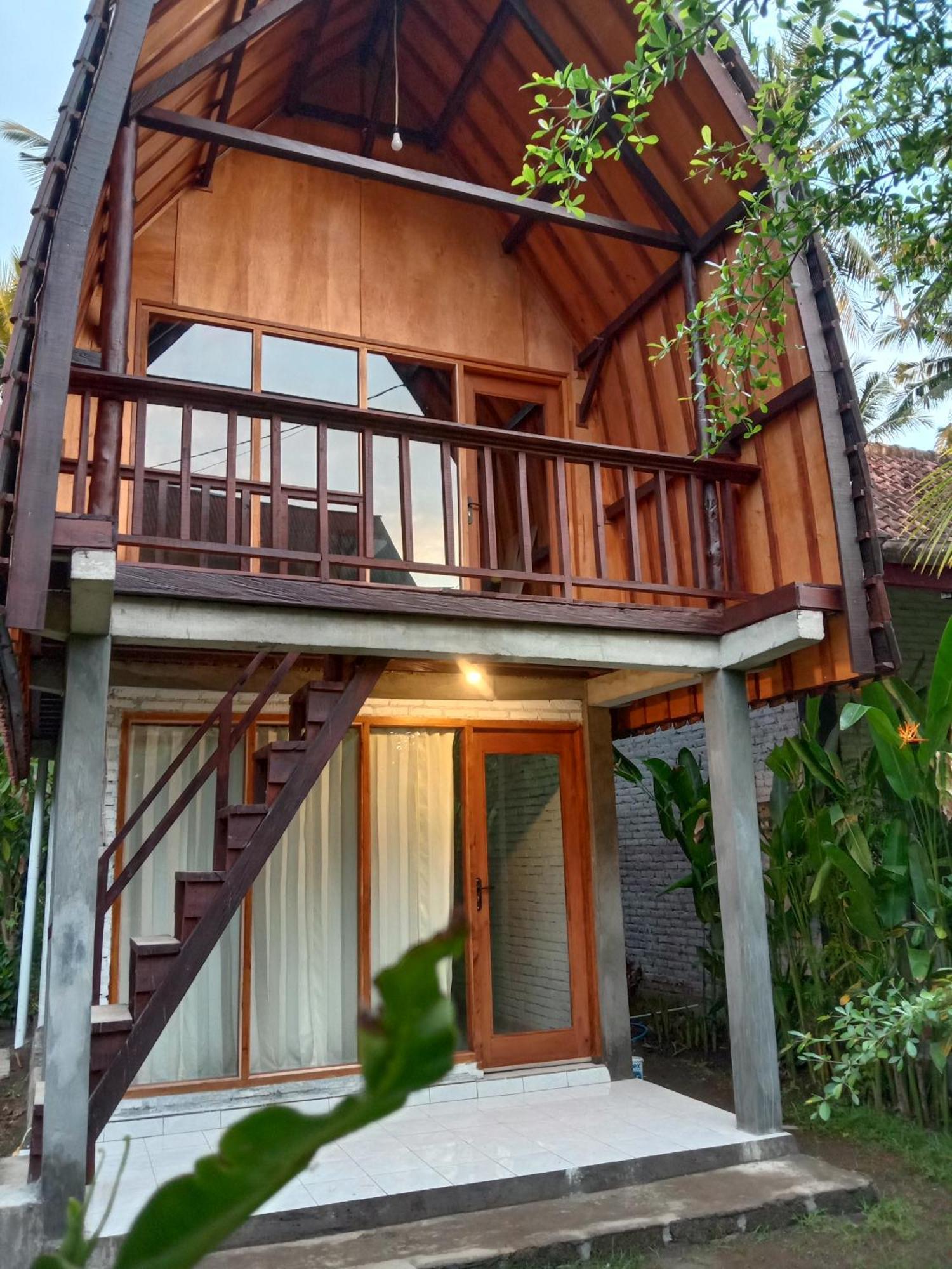 Jungle House - Surf & Stay Pulukan Εξωτερικό φωτογραφία